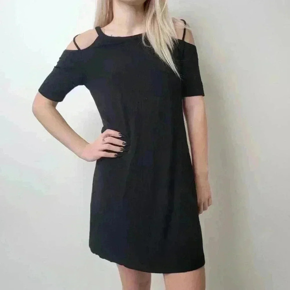 Fabletics Black Sunburst Cold Shoulder Mini Tee Shirt Dress - S - Picture 4 of 7